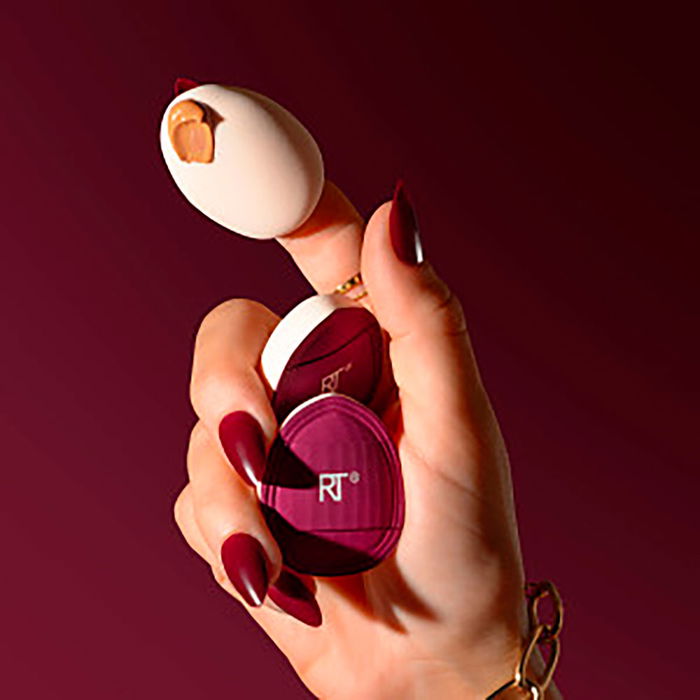 Real Techniques CHERRY ON TOP MINI MARSHMALLOW PUFF TRIO 3 pz Mini Esponjas de Maquillaje Veganas y Libres de Crueldad