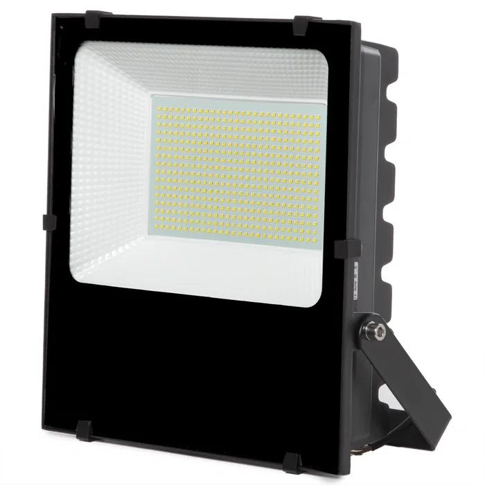 Lumileds Foco Proyector LED 200W 32000Lm IP65 para Exterior, Regulable Triac 30-100%, Color 4200K, Alcance 45-50m