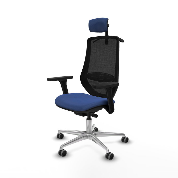 Silla de oficina Mardos con mecanismo Sincro/Traslack tapizada con Tela color Azul marino y malla color Negro. Equipada con lumbar 1D, Brazos 3D, Cabecero 2D y Ruedas 65 mm parqué
