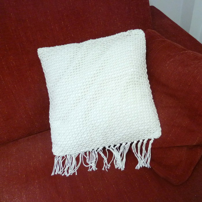 Home Deco Factory Cojín Blanco 40x40 cm con Flecos
