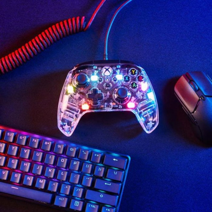HyperX Clutch Gladiate RGB Gaming Controller - Mando con Cable para PC y Xbox HyperX Clutch Gladiate RGB Gaming Controller - Mando con Cable para PC y Xbox