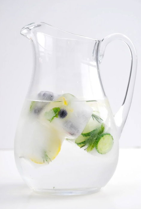 Quttin Cubitera Flexible de Silicona para 4 Cubitos de Hielo 11.3x11.3x5 cm (24 Unidades)