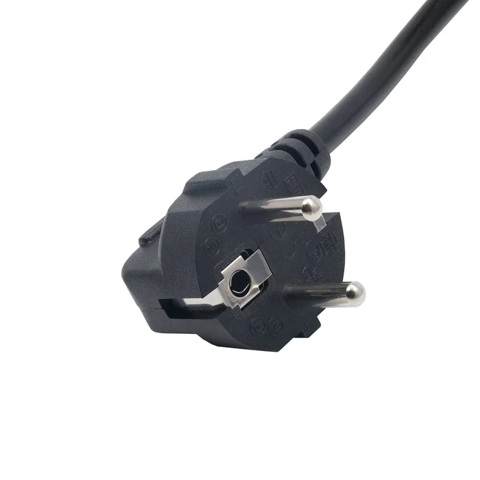 Akyga AK-NB-08A Cable de Alimentación Híbrido CEE7/7 Angular a C5 IEC Derecho para Portátiles - 1 metro - Negro
