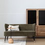 Ixia Sofá Verde de Tejido y Madera para Salón