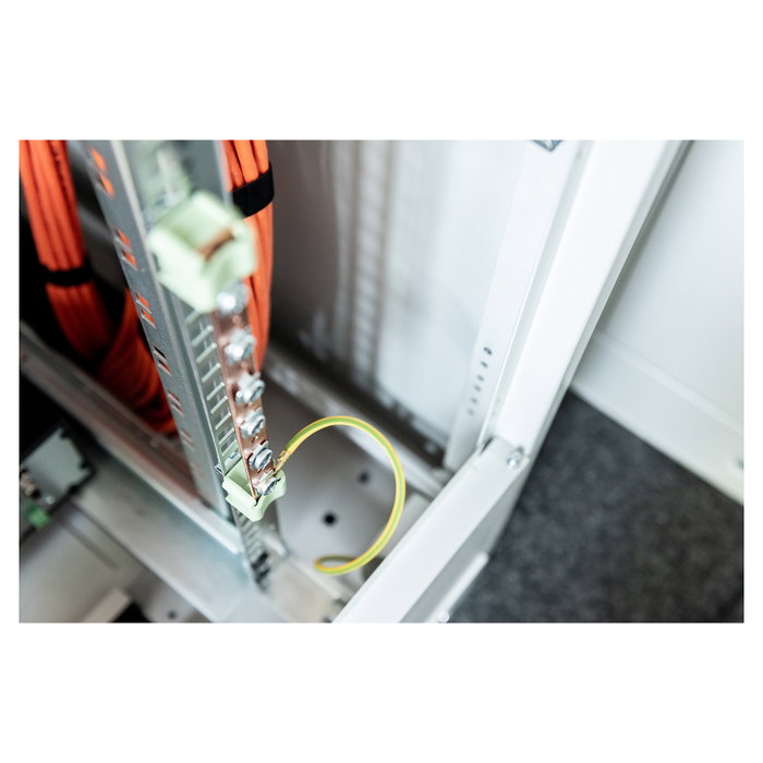 Digitus Carril de compensación de potencial para armarios de 19 pulgadas con 4 cables de tierra Digitus Carril de compensación de potencial para armarios de 19 pulgadas con 4 cables de tierra