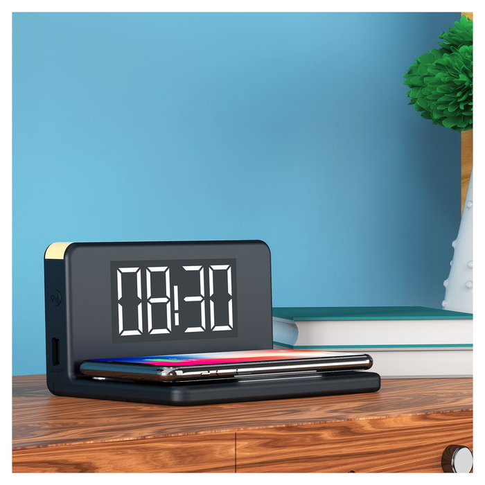 Terratec ChargeAir Reloj Despertador Digital con Puerto de Carga USB, Retroiluminación, Negro/Amarillo, 140x75x100 mm