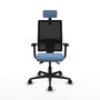 Silla de oficina Bormate con mecanismo Asincro tapizada con Tela color Azul cielo y malla color Negro. Equipada con lumbar 1D, Brazos 2D, Cabecero 2D y Ruedas 65mm nailon
