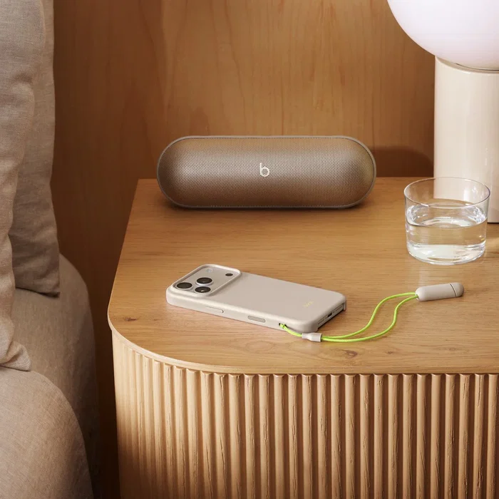 Apple iPhone 17 Pro Funda Kickstand con MagSafe y Control de Cámara - Color Piedra (Lime Stone), MGTN4LL/A