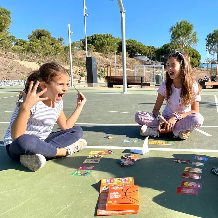Deqube Lastuf Basket Juego de Cartas de Baloncesto para Niños y Adultos