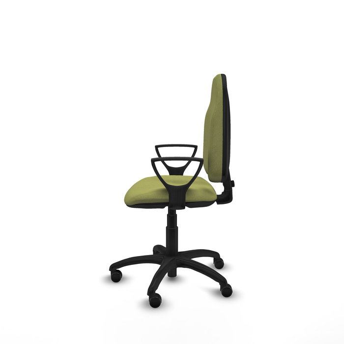 Silla de oficina Algarra con mecanismo Contacto permanente básico tapizada con Tela color Verde oliva. Equipada con Base poliamida negra, Brazos fijos y Ruedas autofrenantes