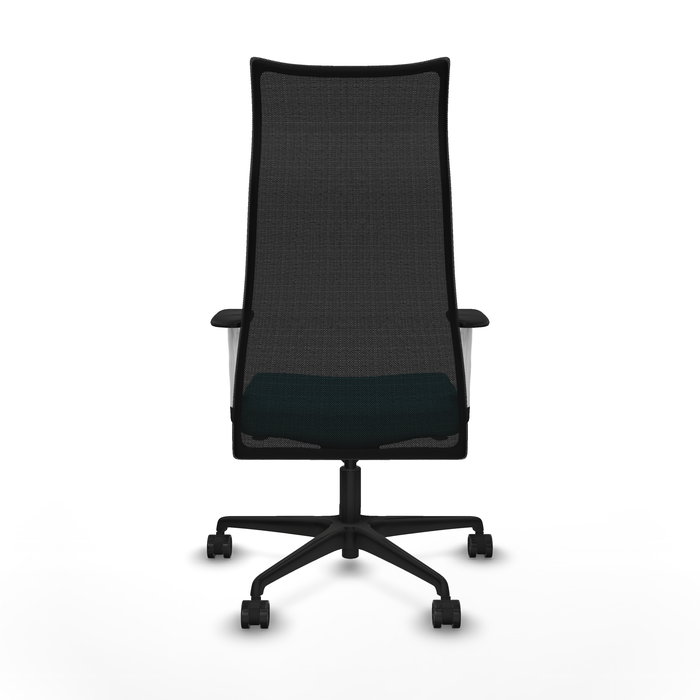 Sillón Albacete con mecanismo Sincro tapizada con Tela color Turquesa y malla color Negro. Equipado con Base nailon negra, Brazos 1D y Ruedas 65mm nailon