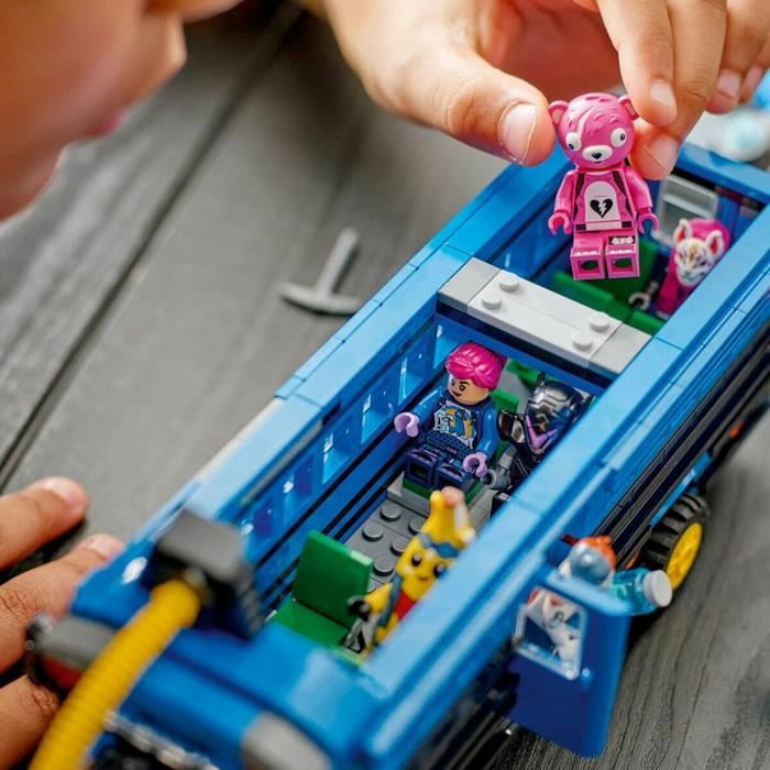 Lego Fortnite Autobús de batalla 77073 con 9 minifiguras