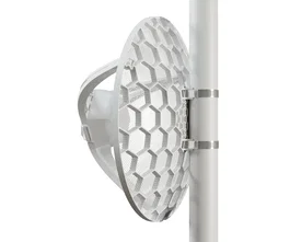 MikroTik LHG LTE18 Kit con Antena Integrada de 17dBi LHGGMeG18-EA Blanco