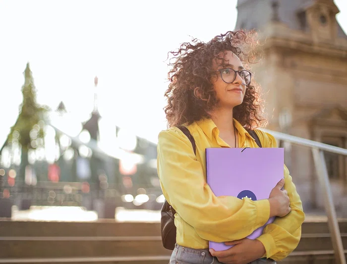 Antartik Carpeta Antartik Tres Solapas Gomas Cartón Forrado A4 Color Lavanda