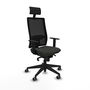 Silla de oficina Horna con mecanismo Sincro tapizada con Tela color Negro. Equipada con lumbar 1D, Brazos 1D, Cabecero Fijo y Ruedas 65 mm parqué