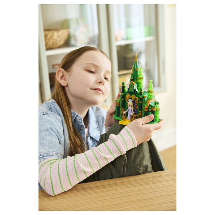 LEGO Wicked 75689 Emerald City & Kiamo Ko Castle LEGO Wicked 75689 Emerald City & Kiamo Ko Castle