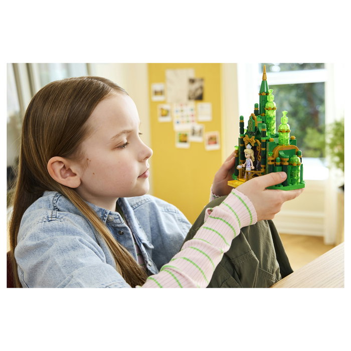 LEGO Wicked 75689 Emerald City & Kiamo Ko Castle LEGO Wicked 75689 Emerald City & Kiamo Ko Castle