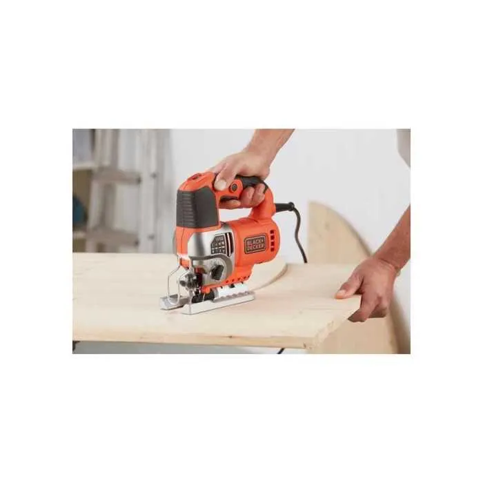 Black + Decker Sierra de calar BES610K-QS 650W con maletín Black + Decker Sierra de calar BES610K-QS 650W con maletín