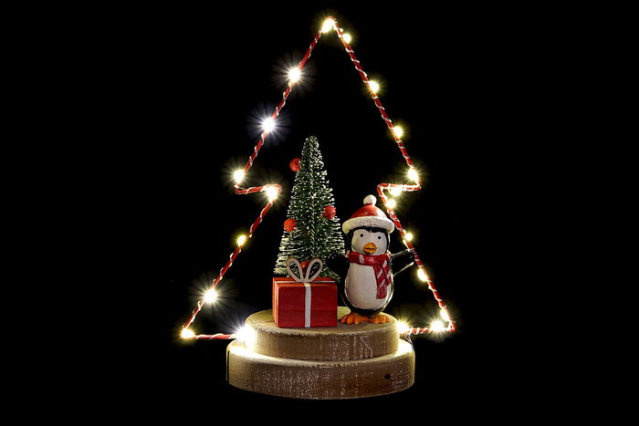 DKD Home Decor Decoracion Navidad Tradicional Rojo Marron Arbol Pinguino Papa Noel Muñeco Nieve Madera Metal Led 11 x 21 x 17 cm (3 Unidades)