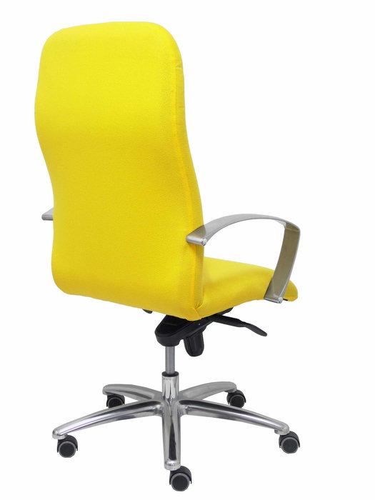 Sillón Caudete con mecanismo Basculante avanzado tapizada con Tela color Amarillo. Equipado con Base aluminio, Brazos fijos y Ruedas de parqué