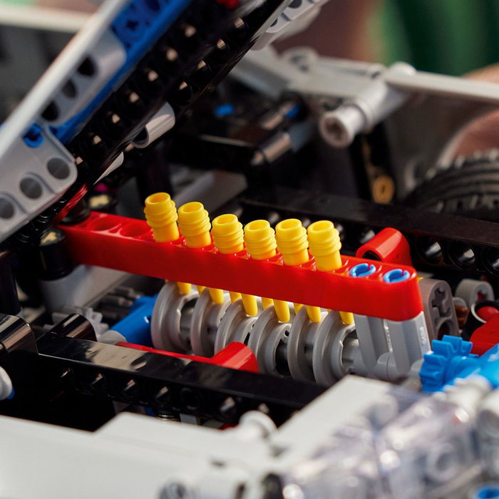 LEGO Technic 42210 Nissan Skyline GT-R (R34) 2 Fast 2 Furious Car LEGO Technic 42210 Nissan Skyline GT-R (R34) 2 Fast 2 Furious Car