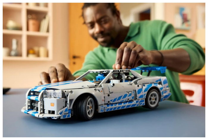 LEGO Technic 42210 Nissan Skyline GT-R (R34) 2 Fast 2 Furious Car LEGO Technic 42210 Nissan Skyline GT-R (R34) 2 Fast 2 Furious Car