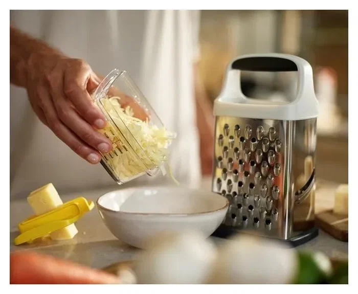 Joseph Joseph Multi-Grip Box Grater Amarillo