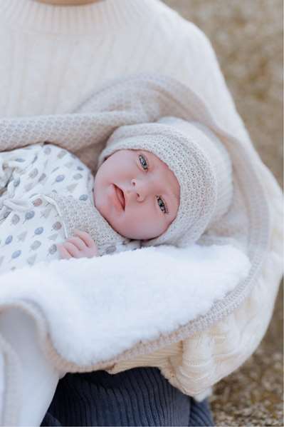 Muñecas Arias Dafne - Muñeca Elegance con peso, 40 cm, color beige incluye manta (Para 3 a 99 años) Muñecas Arias Dafne - Muñeca Elegance con peso, 40 cm, color beige incluye manta (Para 3 a 99 años)