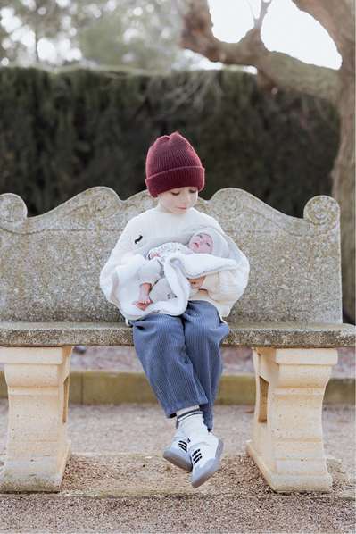 Muñecas Arias Dafne - Muñeca Elegance con peso, 40 cm, color beige incluye manta (Para 3 a 99 años) Muñecas Arias Dafne - Muñeca Elegance con peso, 40 cm, color beige incluye manta (Para 3 a 99 años)