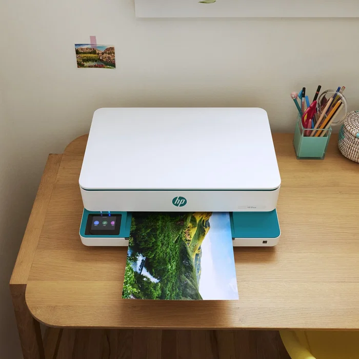 HP ENVY 6122e Impresora Multifunción Blanca con Impresión Fotográfica y Wi-Fi