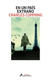 EN UN PAÍS EXTRAÑO, Charles Cumming - SALAMANDRA