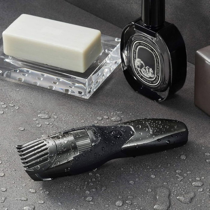 Panasonic BARBERO RECARGABLE WET&DRY - Maquinilla de afeitar para seco y mojado con base de carga y accesorios