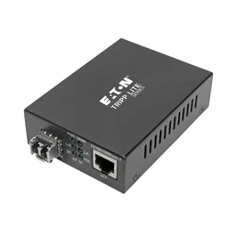 Eaton Tripp Lite N785-INT-PLCMM1 Convertidor de Medio Fibra/Cobre Gigabit 1000 Mbit/s 850nm, PoE+ (802.3at), 550m, LC, Negro