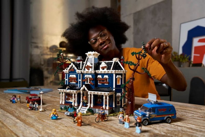LEGO Icons Stranger Things: La Casa Creel 11370