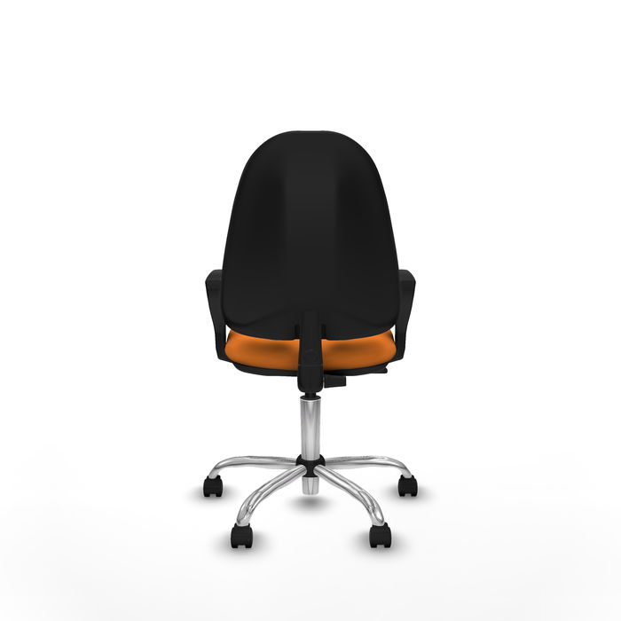 Silla de oficina Algarra con mecanismo Contacto permanente básico tapizada con Similpiel color Naranja. Equipada con Base cromada, Brazos fijos y Ruedas de nailon 50 mm