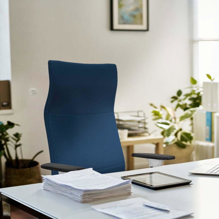 PIQUERAS Y CRESPO Sillón Albacete Negro con Mecanismo Sincro y Base de Aluminio