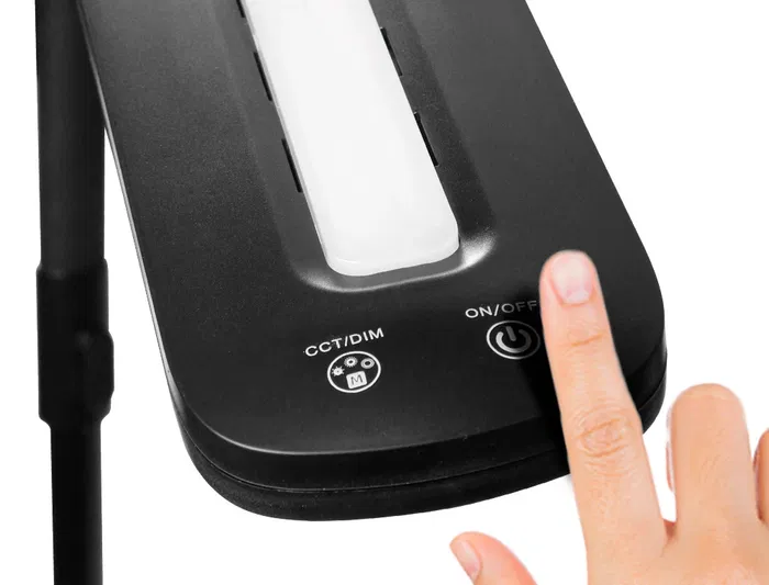 Q-connect Lámpara de Suelo LED 15W 850 Lm Regulable 3 Niveles Brillo Cuello Flexible Control Remoto Negro