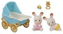 Sylvanian Families: Gemelos Conejo de Chocolate con Cochecito Conjunto