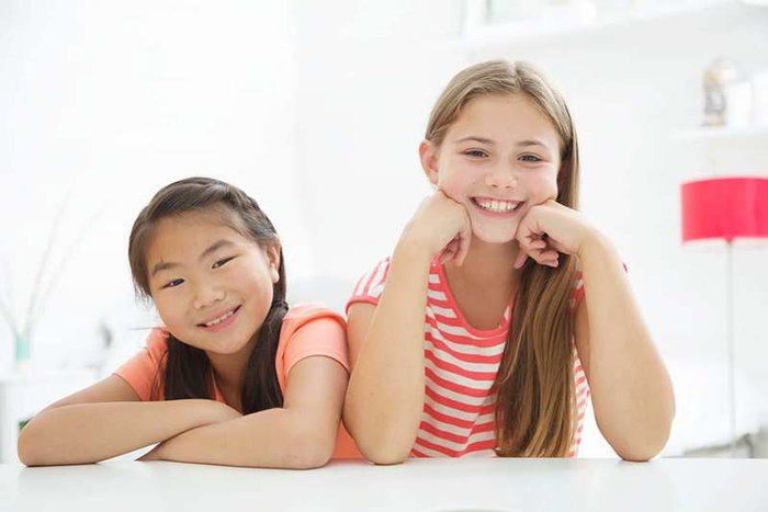 Hape Taller de Mini Velas de Animales para Niños +8 Años