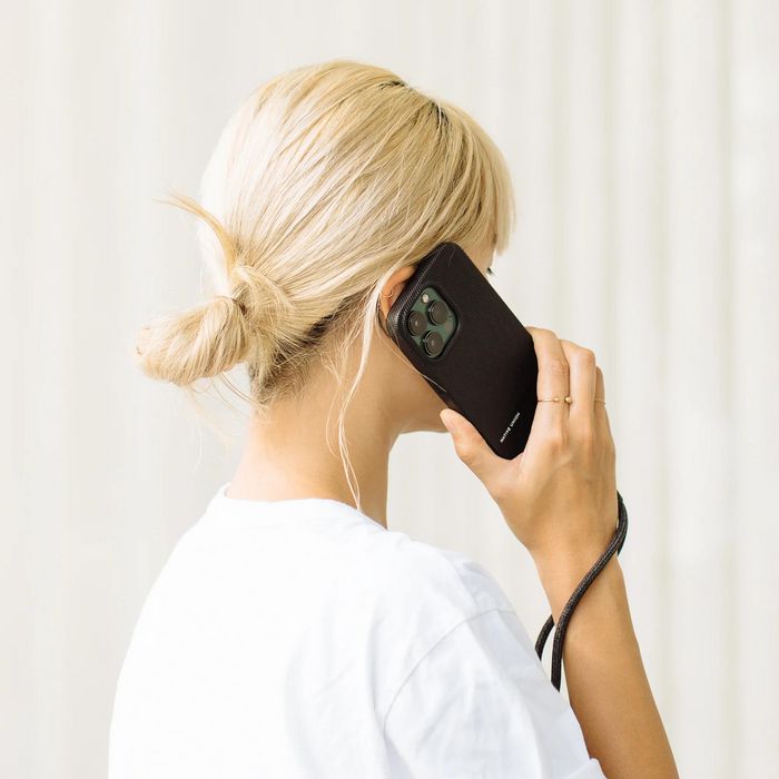 Native Union (Re)Classic Case for iPhone 15 - Protección sostenible con materiales vegetales y reciclados, elegante y duradera