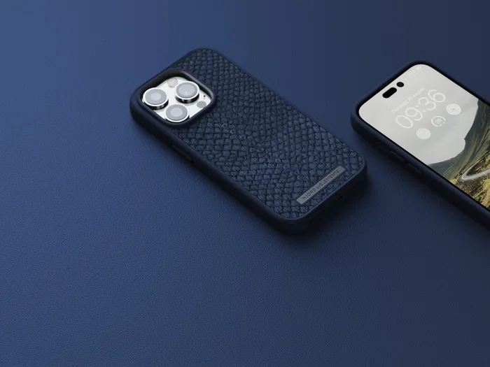 Njord byELEMENTS - Funda para iPhone 14 Pro con MagSafe, Piel de Salmón, Resistente a Caídas, Certificado Militar MIL-STD-810H, Color Azul - Incluye Plástico Reciclado