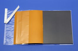 Forro Ajustable Iberplas Adhesivos Trans.100Μ 30 X 53 Cm (Set de 25)