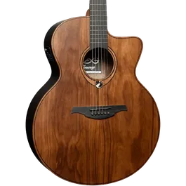 LAG Guitarra Acústica Jumbo Electroacústica Sauvage Lag Natural Satinado Tapa Sólida Brankowood Fondo Aros Eucalipto Cutaway Electrónica Stage LAG Funda Incluida