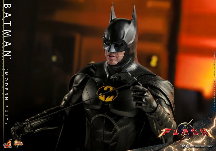 The Flash Figura Movie Masterpiece 1/6 Batman (Modern Suit) 30 cm