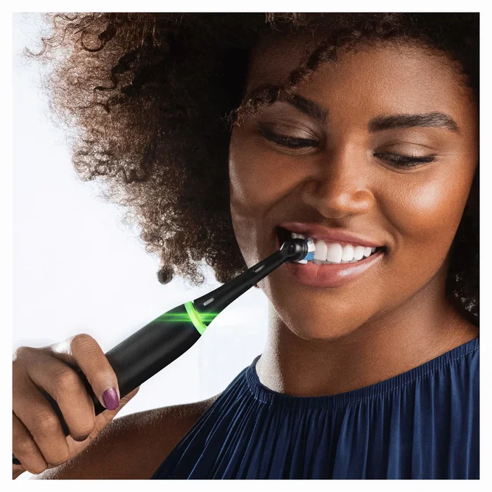 Oral-B iO 4S Cepillo de dientes eléctrico vibratorio Negro