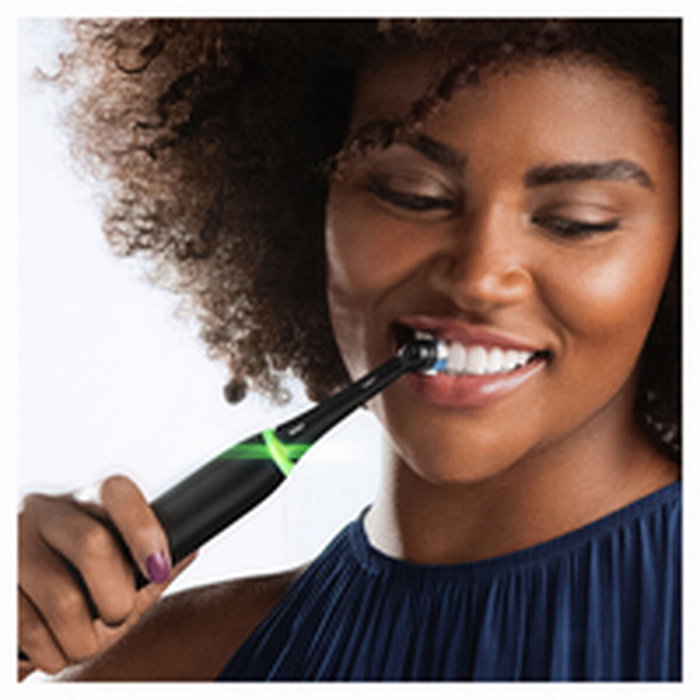 Oral-B iO 4S Cepillo dental vibratorio Negro Oral-B iO 4S Cepillo dental vibratorio Negro