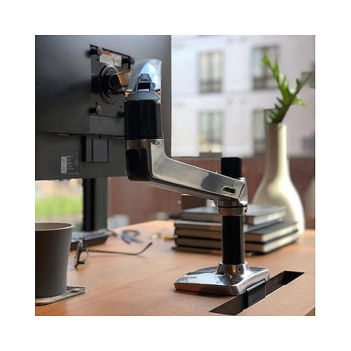 Ergotron LX Series Brazo de Montaje para Monitor de Sobremesa - Soporta hasta 11.3 kg y Pantallas de 34" (86.4 cm), Negro