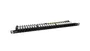 Phasak PU 4811 Panel de parcheo 24 puertos Cat.6A UTP RJ45 para montaje en rack 19" (0.5U), organizador de cables trasero, negro