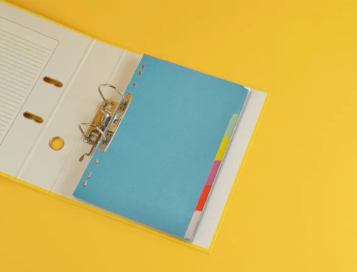 Q-connect Separadores Din A4 Multitaladro Cartulina, Juego de 6 Separadores con Pestañas en Colores Pastel, para Archivar, Incluye Carátula con Índice