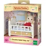 Sylvanian Families 5017 Cama de conejo bebé de chocolate con accesorios, juego de habitación